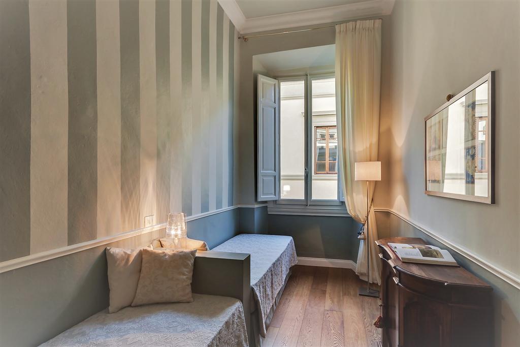Unione Charme Apartment ฟลอเรนซ์ ภายนอก รูปภาพ
